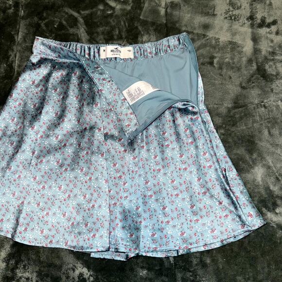 Hollister A-Line Skirt Women's M Blue Floral High Rise Soft Girl Aesthetic NWT - Picture 2 of 7